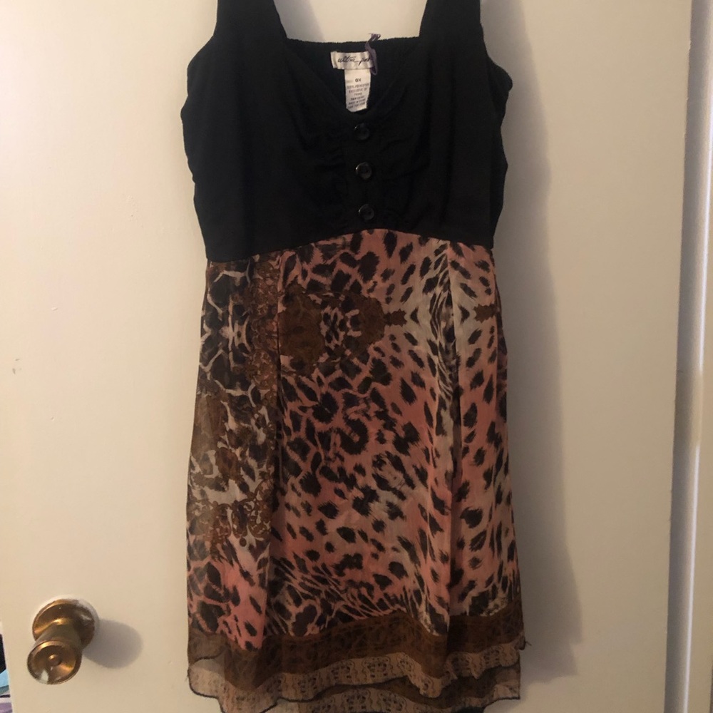 Women’s dress